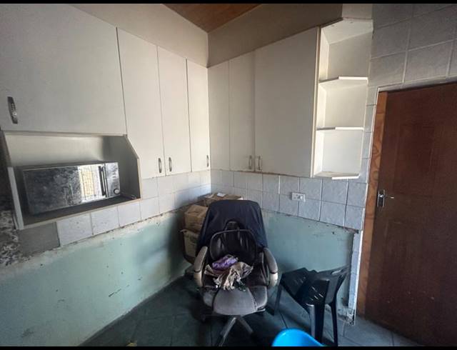 6 BEDROOM HOUSE FOR SALE IN VANDERBIJLPARK CW 6